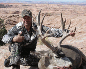 guided mule deer, giant bull elk, cougar, black bear, turkey, and bighorn sheep hunts in utah